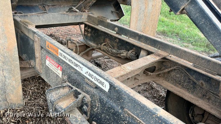 image for item EN5629 2012 Ford F750 Super Duty XL forestry bucket truck