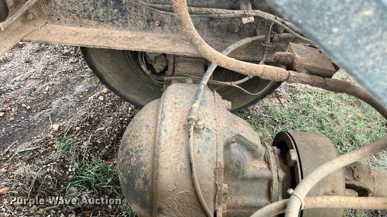 image for item EN5629 2012 Ford F750 Super Duty XL forestry bucket truck