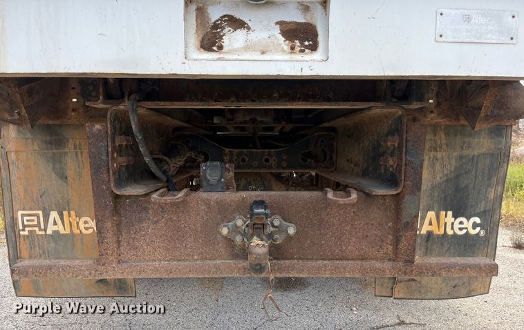 image for item EN5629 2012 Ford F750 Super Duty XL forestry bucket truck