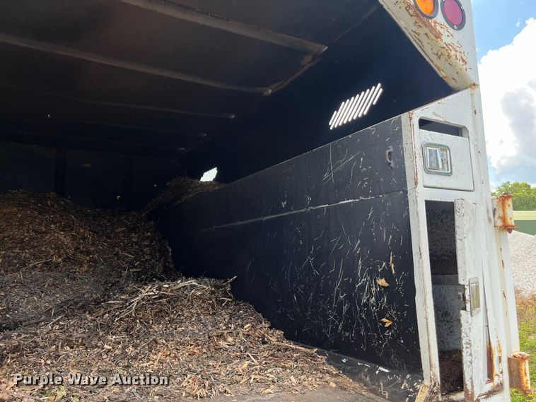 image for item EN5629 2012 Ford F750 Super Duty XL forestry bucket truck