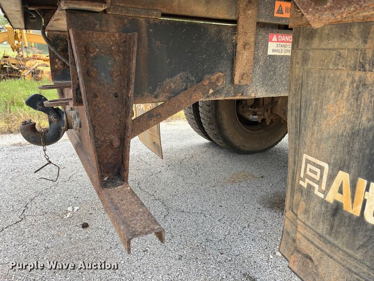 image for item EN5629 2012 Ford F750 Super Duty XL forestry bucket truck