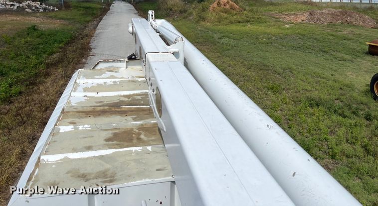 image for item EN5629 2012 Ford F750 Super Duty XL forestry bucket truck