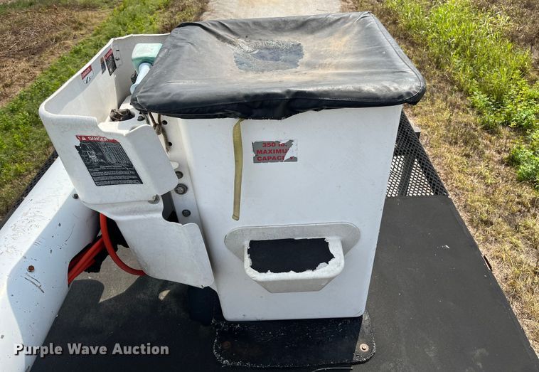 image for item EN5629 2012 Ford F750 Super Duty XL forestry bucket truck