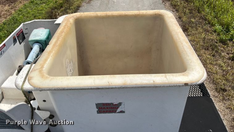 image for item EN5629 2012 Ford F750 Super Duty XL forestry bucket truck