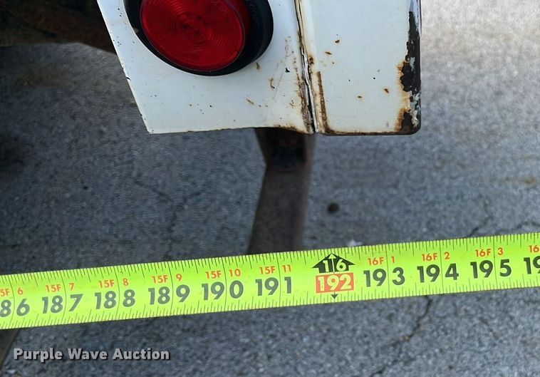 image for item EN5629 2012 Ford F750 Super Duty XL forestry bucket truck