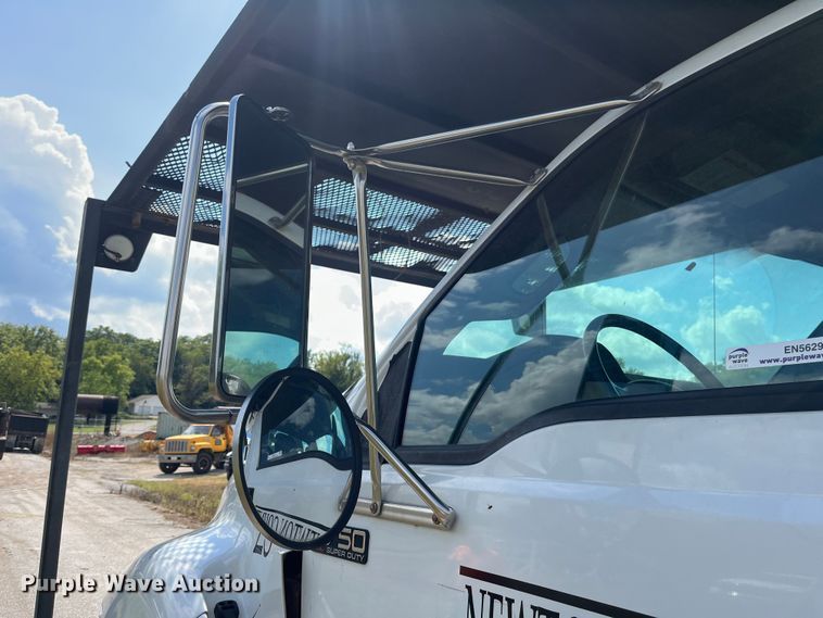 image for item EN5629 2012 Ford F750 Super Duty XL forestry bucket truck