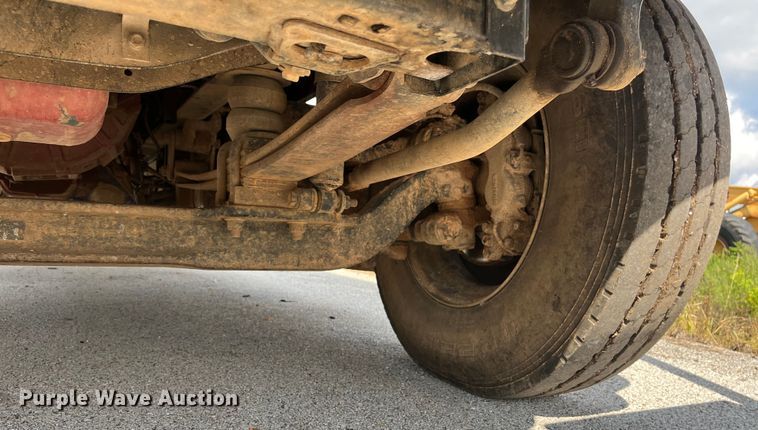 image for item EN5629 2012 Ford F750 Super Duty XL forestry bucket truck