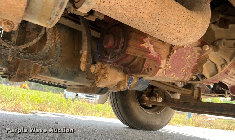 image for item EN5629 2012 Ford F750 Super Duty XL forestry bucket truck