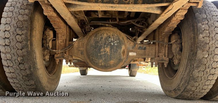 image for item EN5629 2012 Ford F750 Super Duty XL forestry bucket truck