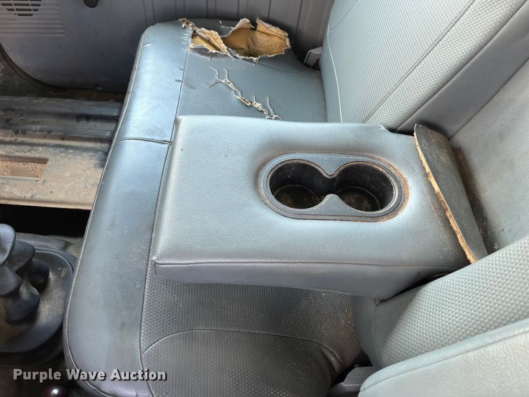 image for item EN5629 2012 Ford F750 Super Duty XL forestry bucket truck