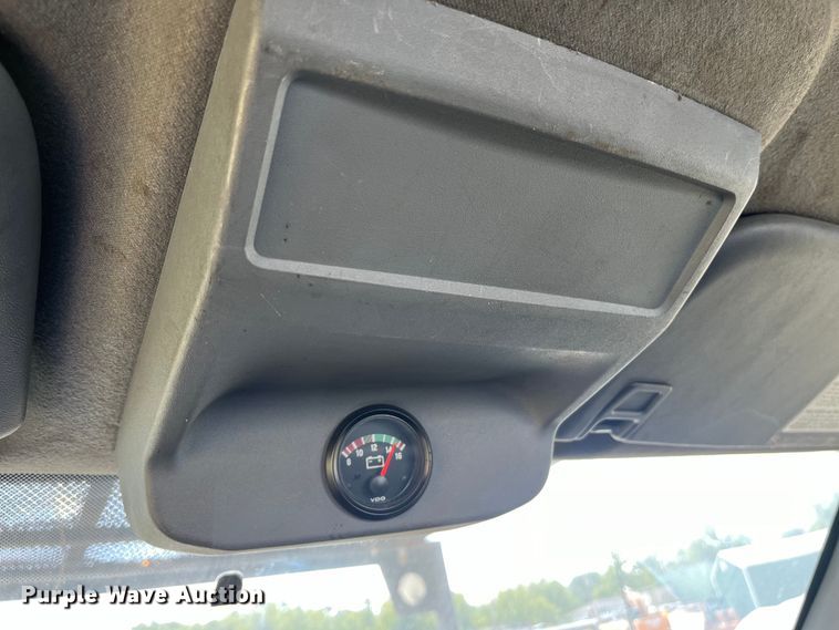 image for item EN5629 2012 Ford F750 Super Duty XL forestry bucket truck