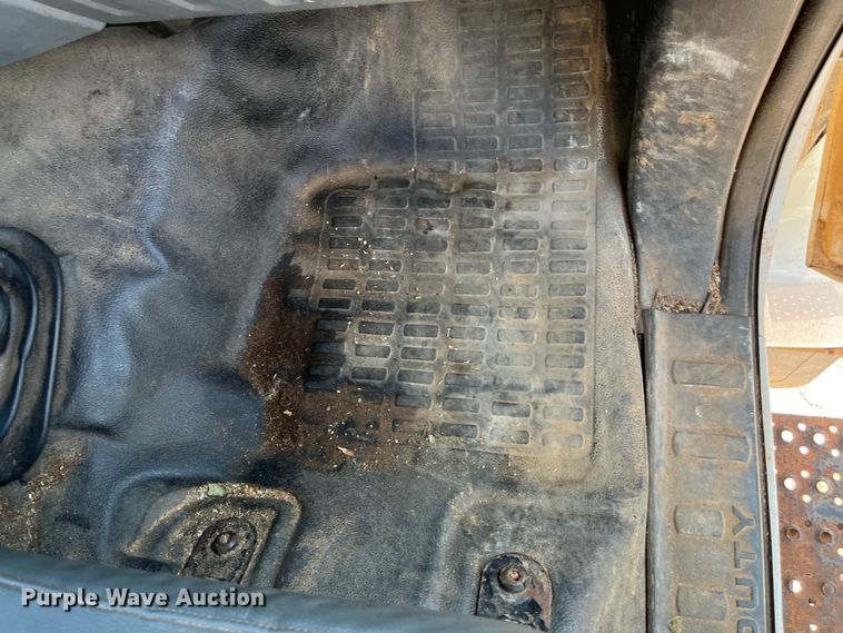 image for item EN5629 2012 Ford F750 Super Duty XL forestry bucket truck