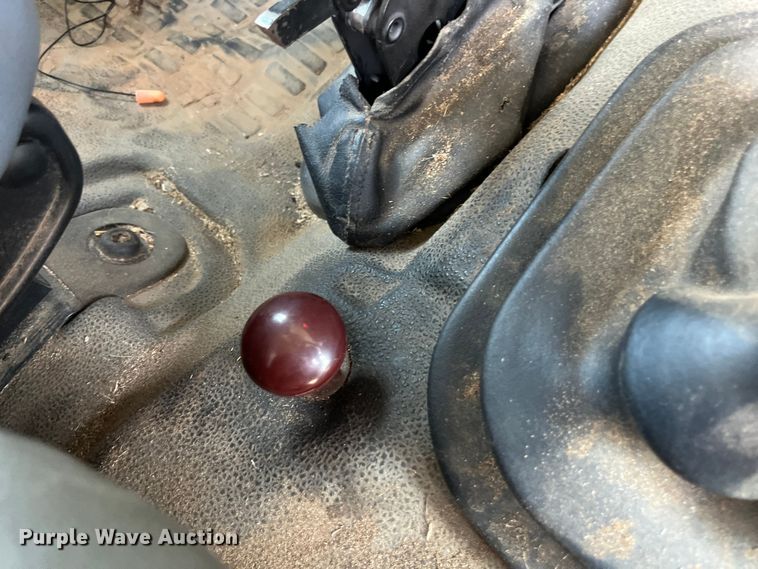 image for item EN5629 2012 Ford F750 Super Duty XL forestry bucket truck