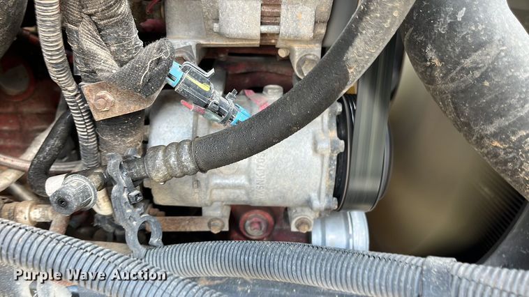 image for item EN5629 2012 Ford F750 Super Duty XL forestry bucket truck