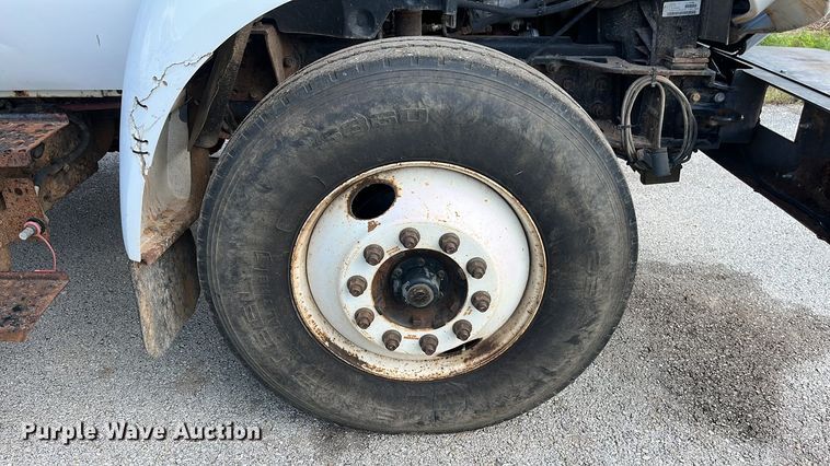 image for item EN5629 2012 Ford F750 Super Duty XL forestry bucket truck