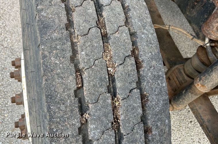 image for item EN5629 2012 Ford F750 Super Duty XL forestry bucket truck