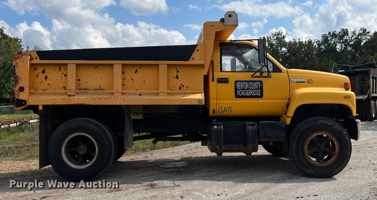 image for item EN5630 1991 GMC TopKick dump truck