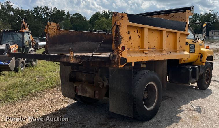 image for item EN5630 1991 GMC TopKick dump truck