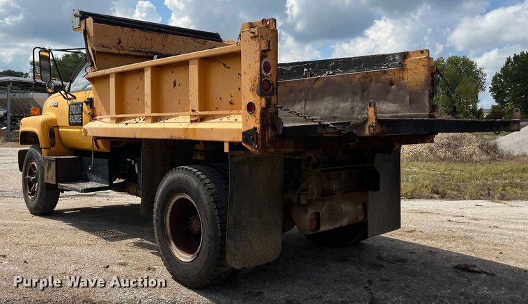image for item EN5630 1991 GMC TopKick dump truck