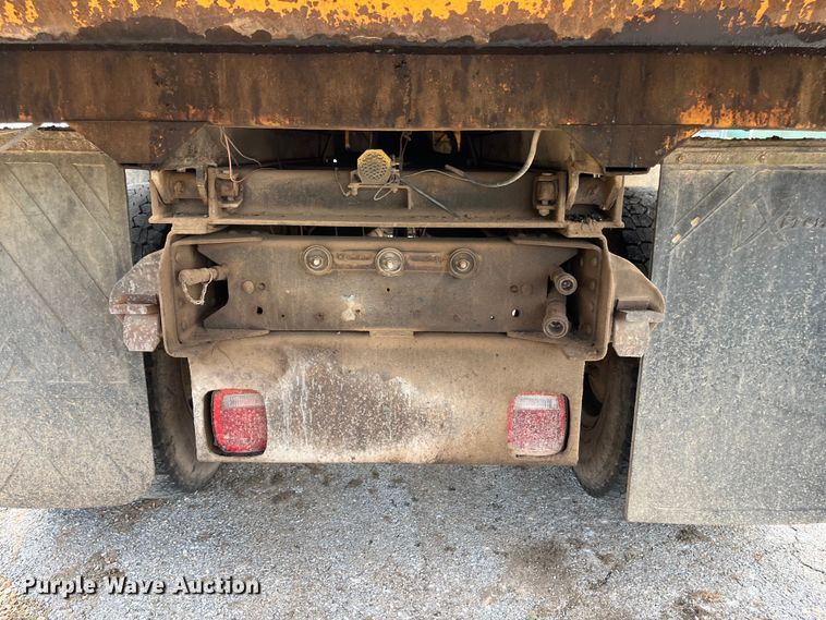 image for item EN5630 1991 GMC TopKick dump truck