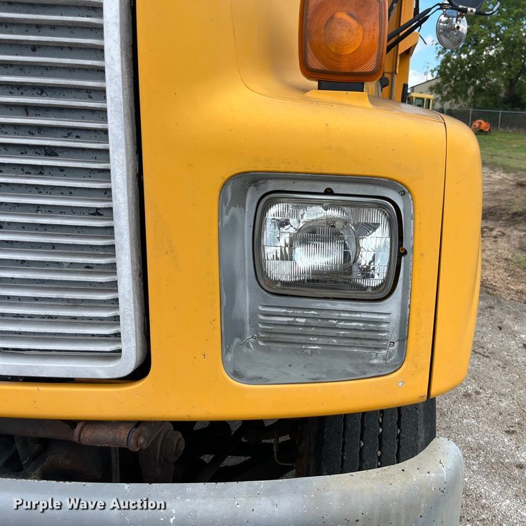 image for item EN5630 1991 GMC TopKick dump truck