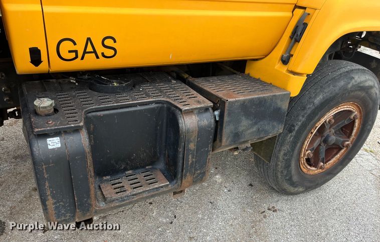 image for item EN5630 1991 GMC TopKick dump truck