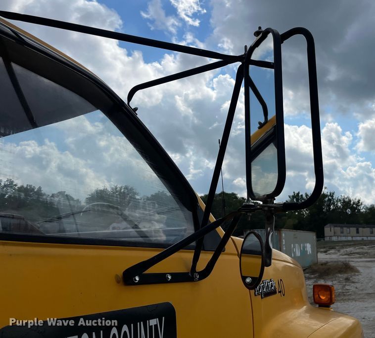 image for item EN5630 1991 GMC TopKick dump truck