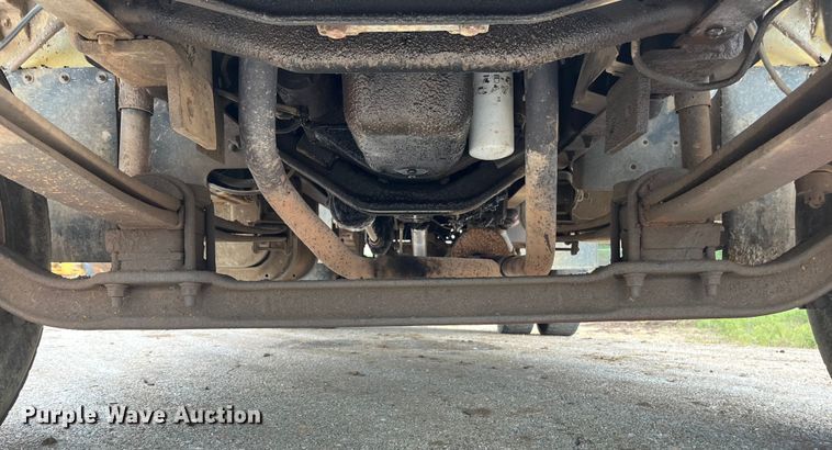 image for item EN5630 1991 GMC TopKick dump truck