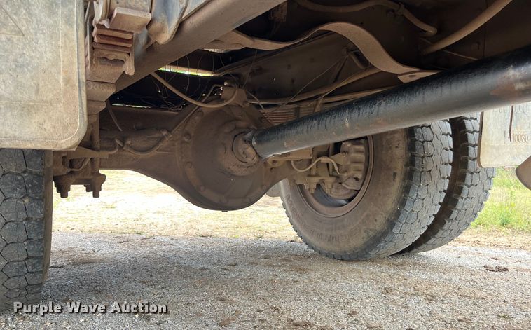 image for item EN5630 1991 GMC TopKick dump truck