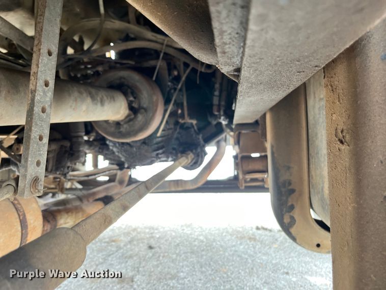 image for item EN5630 1991 GMC TopKick dump truck