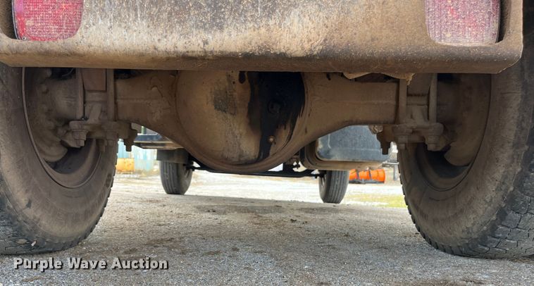 image for item EN5630 1991 GMC TopKick dump truck