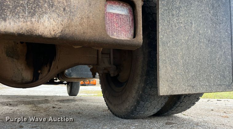 image for item EN5630 1991 GMC TopKick dump truck