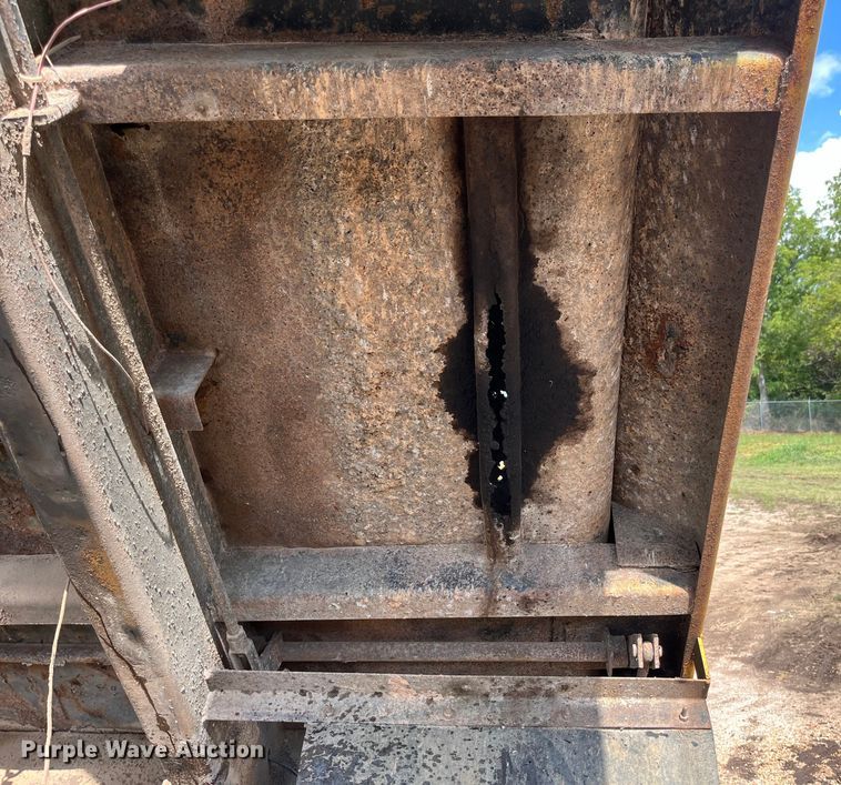 image for item EN5630 1991 GMC TopKick dump truck