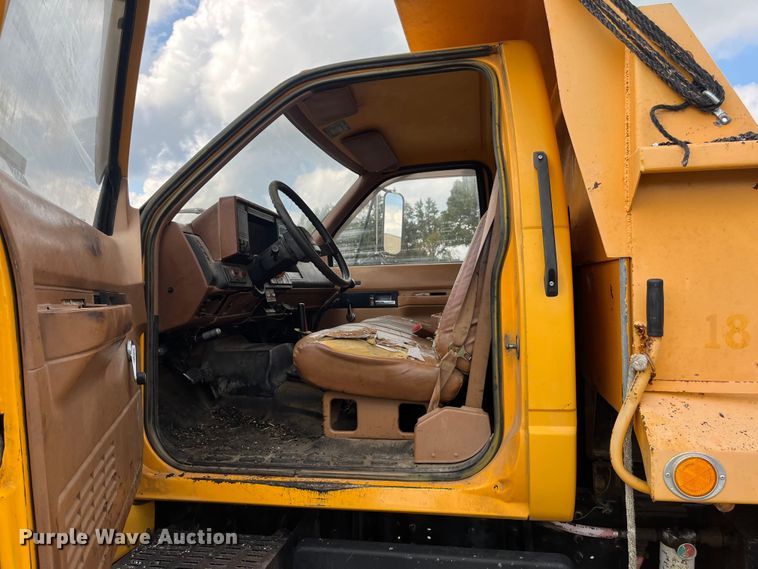 image for item EN5630 1991 GMC TopKick dump truck