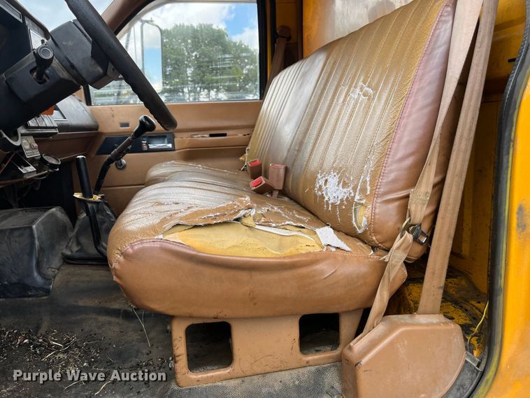 image for item EN5630 1991 GMC TopKick dump truck