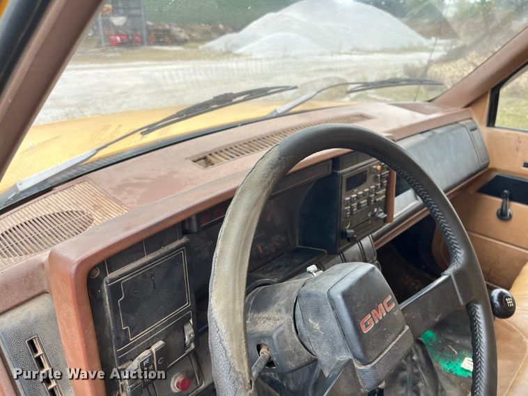 image for item EN5630 1991 GMC TopKick dump truck