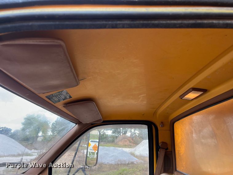 image for item EN5630 1991 GMC TopKick dump truck