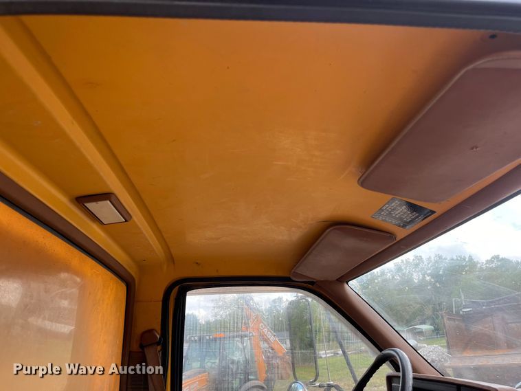 image for item EN5630 1991 GMC TopKick dump truck