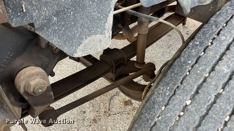 image for item EN5630 1991 GMC TopKick dump truck