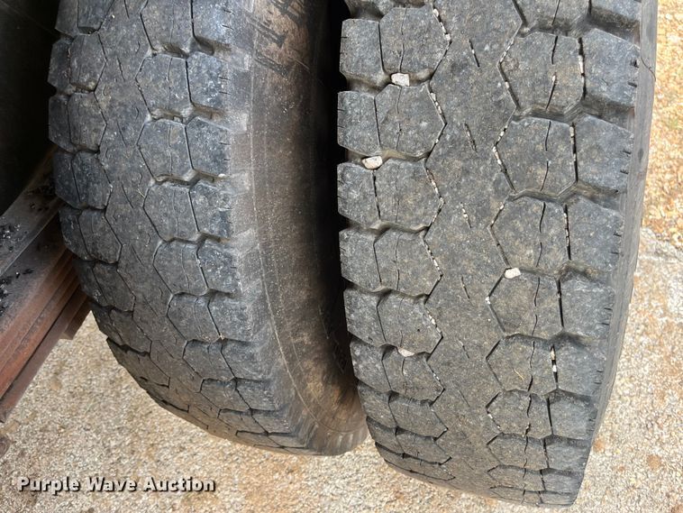 image for item EN5630 1991 GMC TopKick dump truck