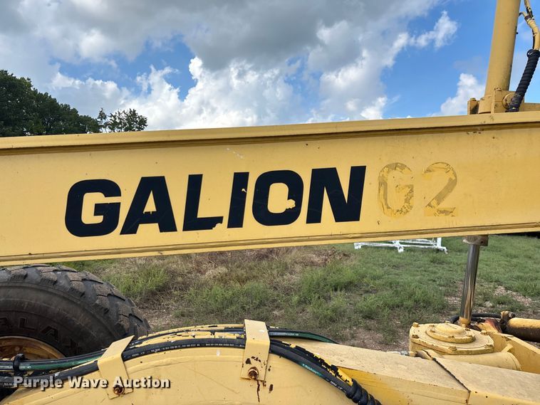 image for item EN5631 2002 Galion 850C motor grader