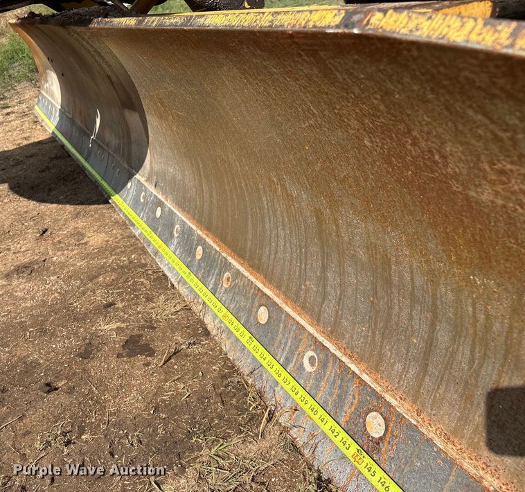 image for item EN5631 2002 Galion 850C motor grader