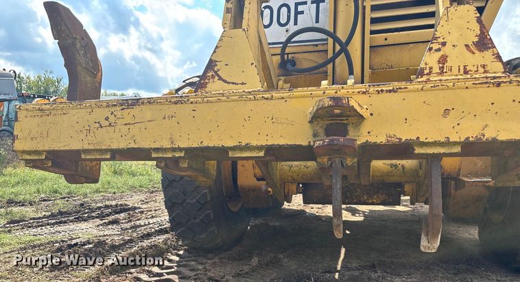 image for item EN5631 2002 Galion 850C motor grader