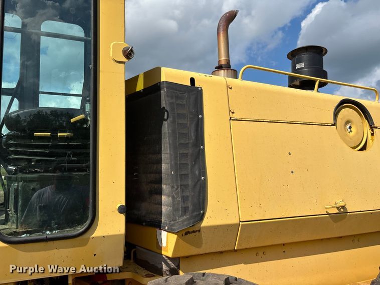 image for item EN5631 2002 Galion 850C motor grader