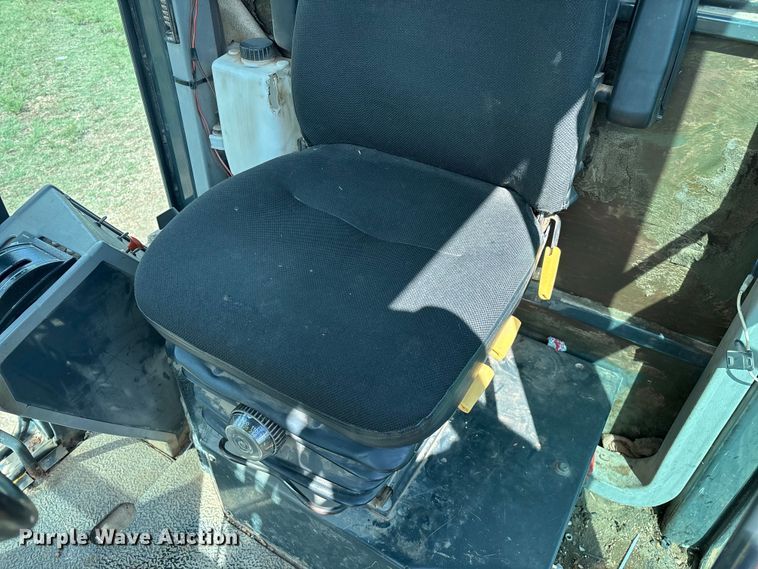 image for item EN5631 2002 Galion 850C motor grader