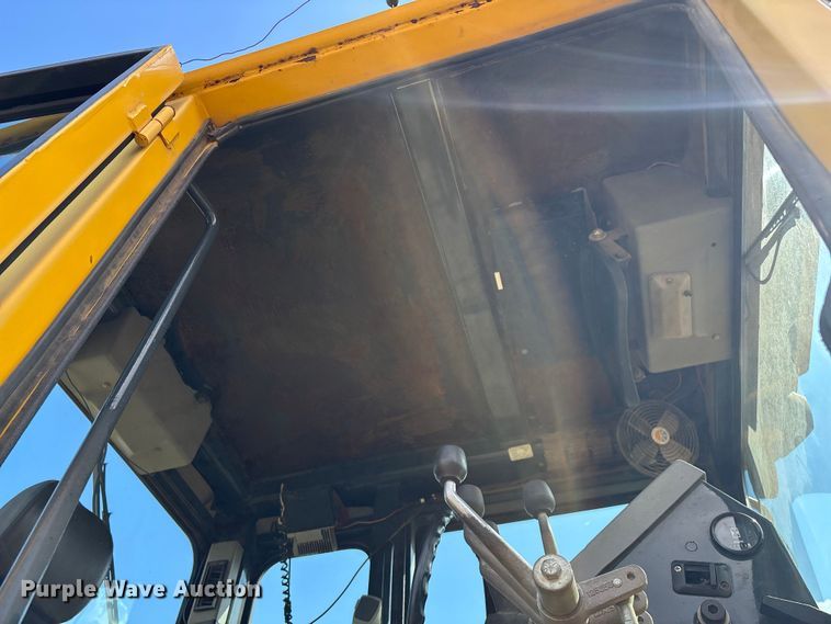 image for item EN5631 2002 Galion 850C motor grader