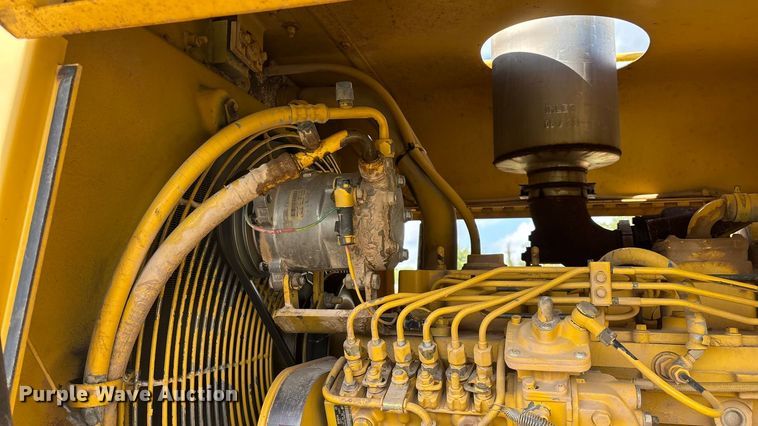 image for item EN5631 2002 Galion 850C motor grader