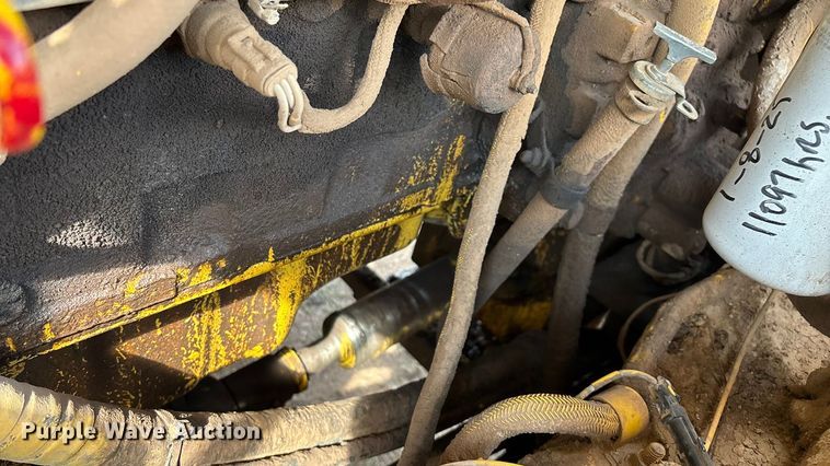 image for item EN5631 2002 Galion 850C motor grader