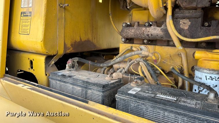 image for item EN5631 2002 Galion 850C motor grader