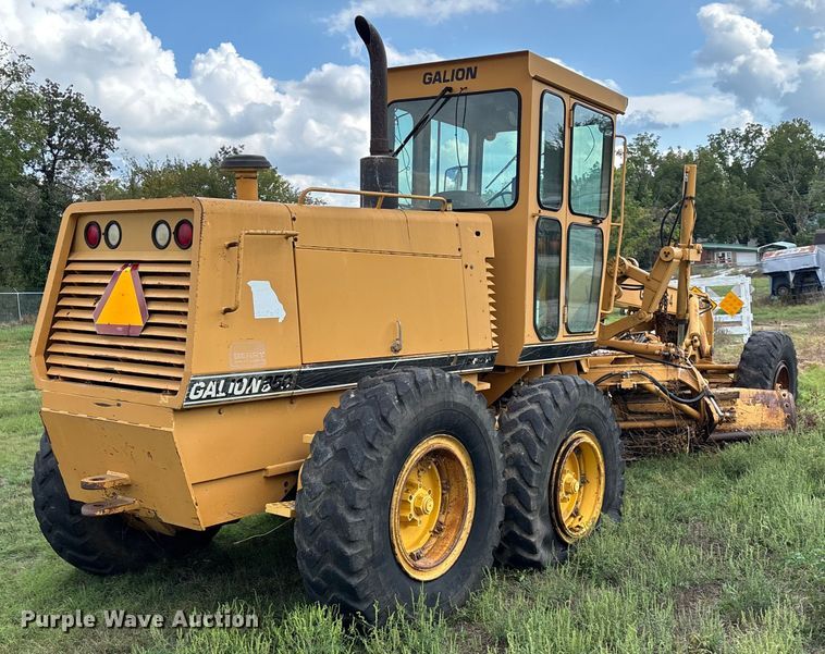 image for item EN5632 1994 Galion 850 motor grader